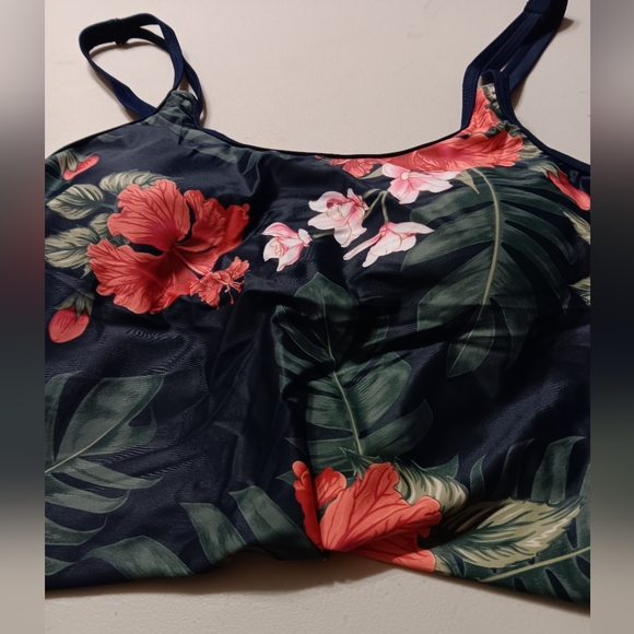 Urchics Womens 2024 Tankini Swimsuits Tummy Control Flowy Swimwear Two Piece - Picture 2 of 8